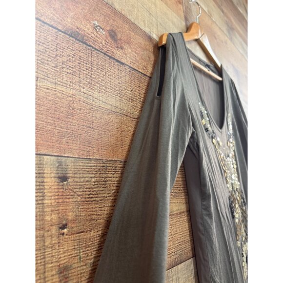 Bke Boutique Embellished V Neck Long Sleeve Modal Blend Top Size L Gray - Picture 4 of 6